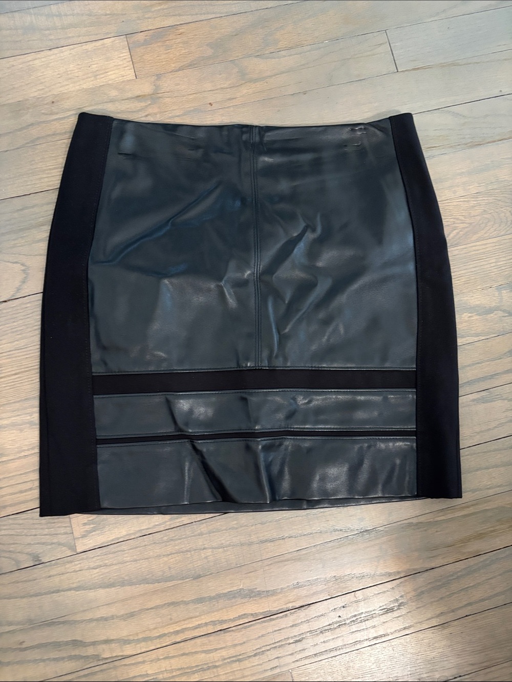 White House Black Market Black Faux Leather Panel Mini Skirt